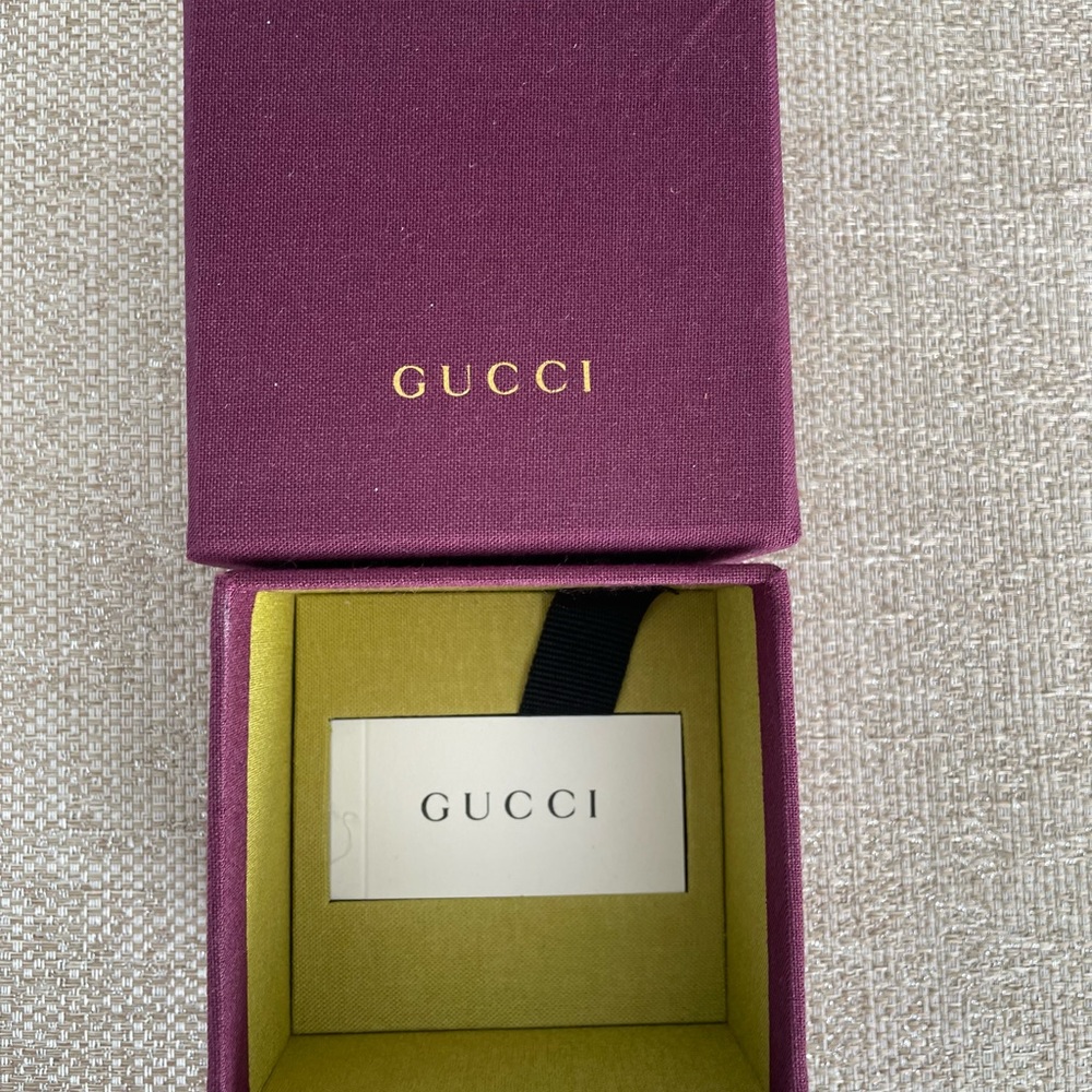 GUCCI Double GG Logo Crystal Aged Goldtone Brooch New with Box, Dustbag - Picture 4 of 9